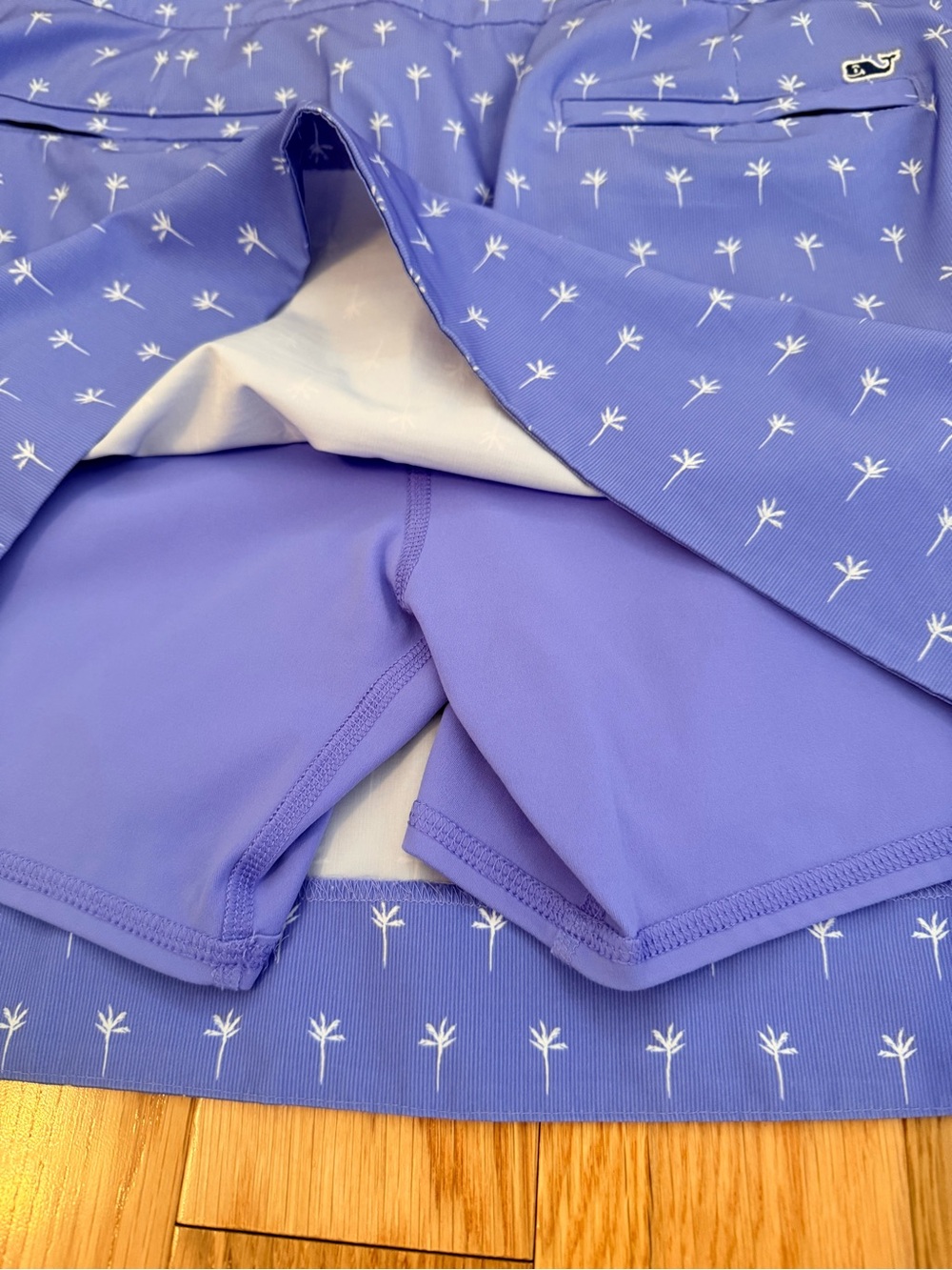 💕EUC Vineyard Vines Purple Mini Skort with White Palm Print - Picture 7 of 9